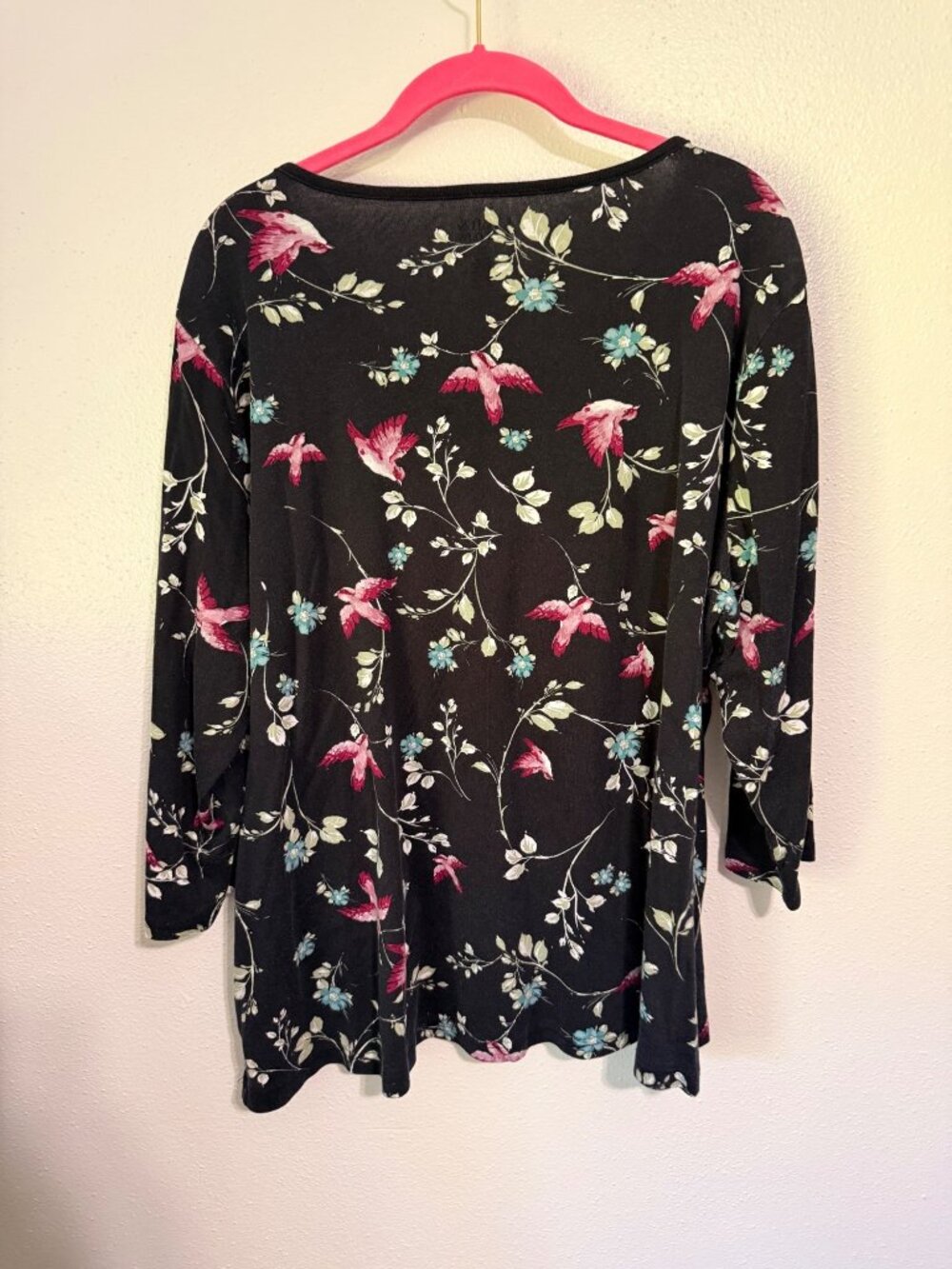 Croft & Barrow Knit Top Black Multi Floral Hummingbird Henley Womans 3X - Picture 2 of 6